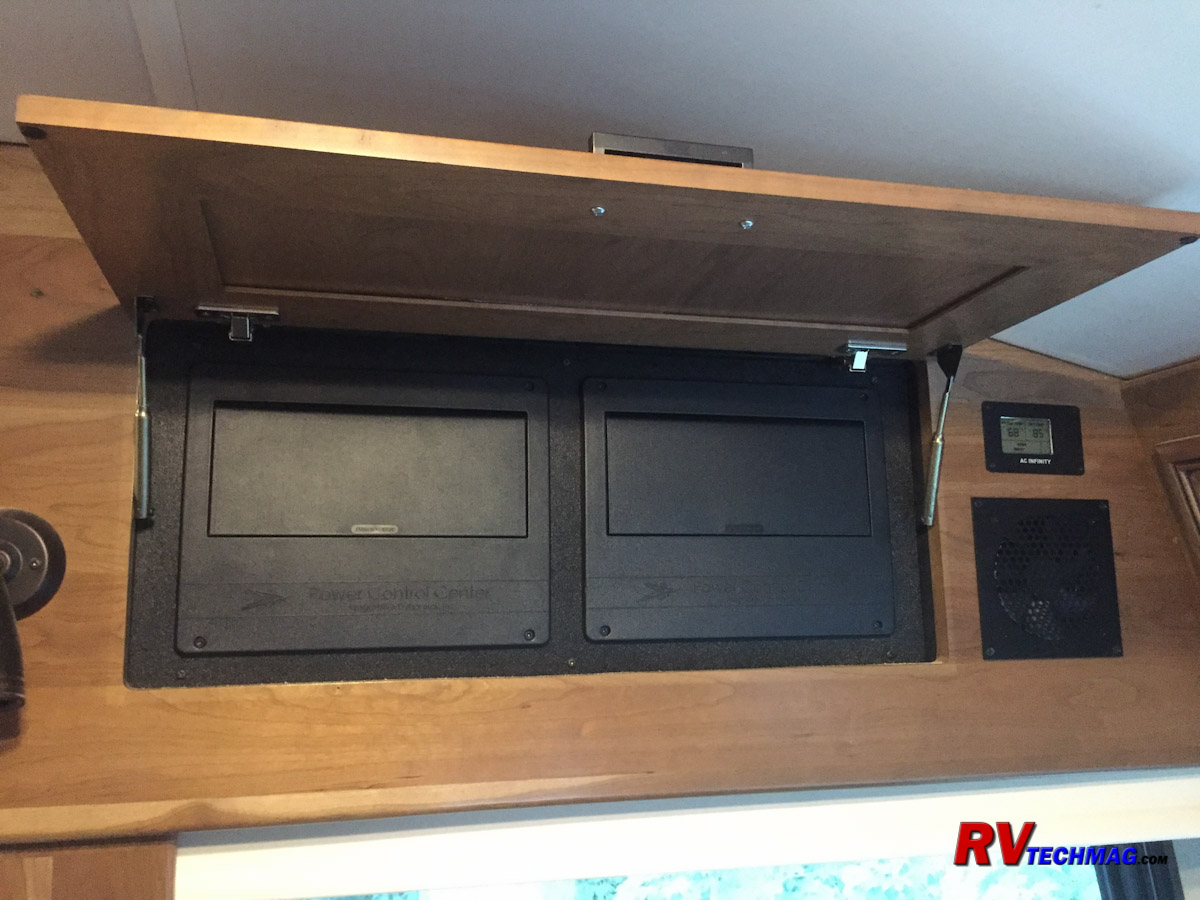 Click to view fullsize /articlepics/76_airplate_image-4.jpg