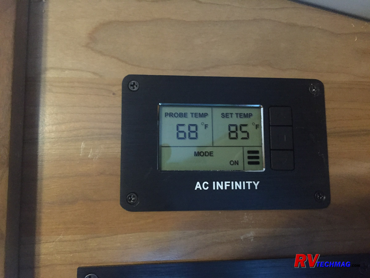 Click to view fullsize /articlepics/76_airplate_image-7.jpg